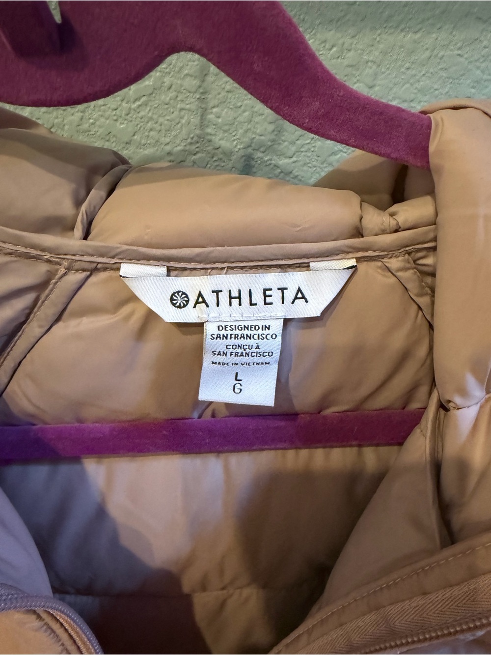 NWT Athleta Aire  Puffer Jacket with Hood size Large - Picture 4 of 7
